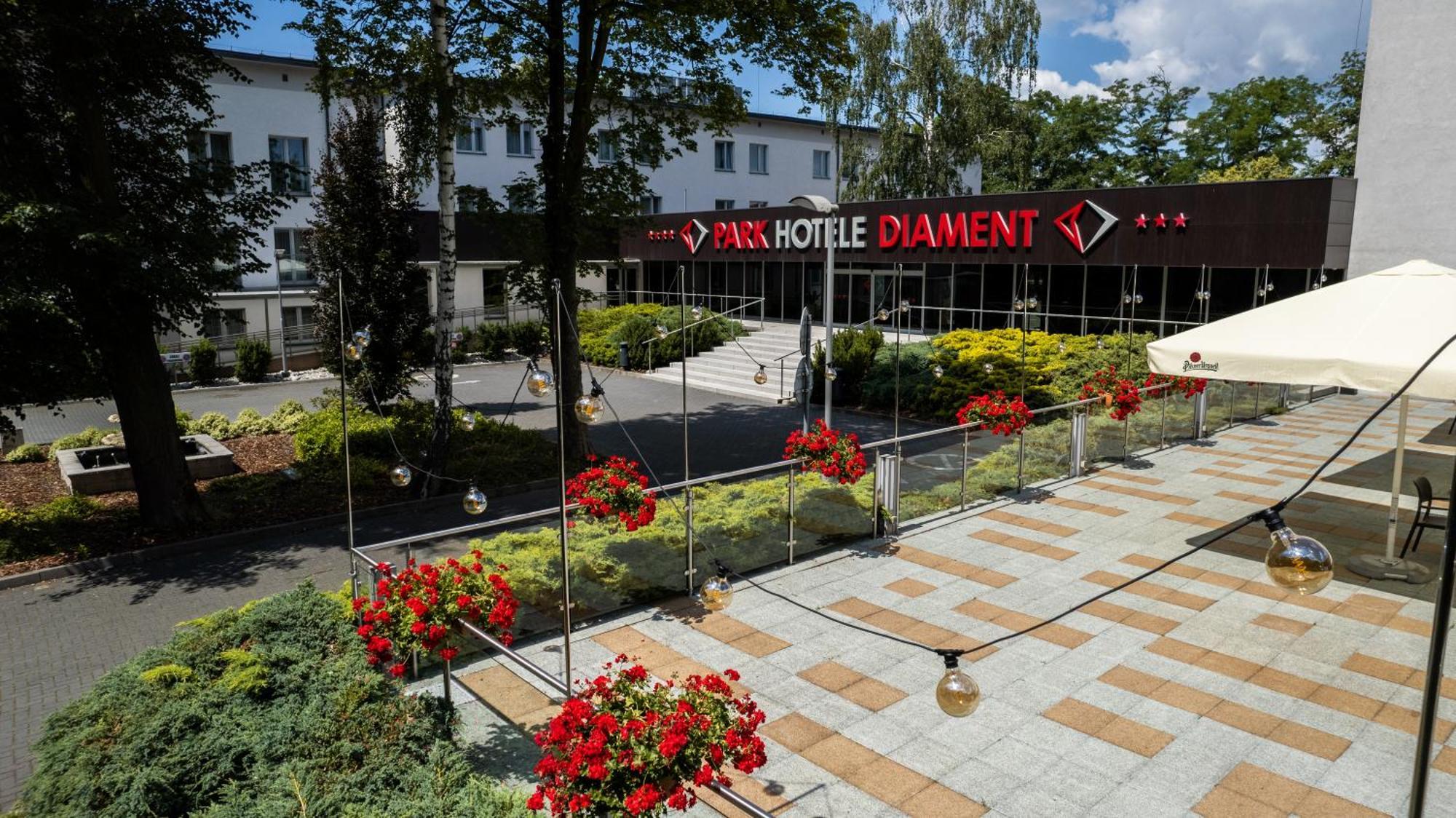 Hotel Diament Zabrze - Gliwice Exteriör bild