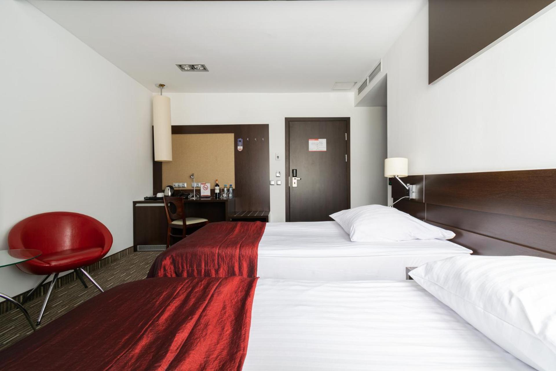 Hotel Diament Zabrze - Gliwice Exteriör bild